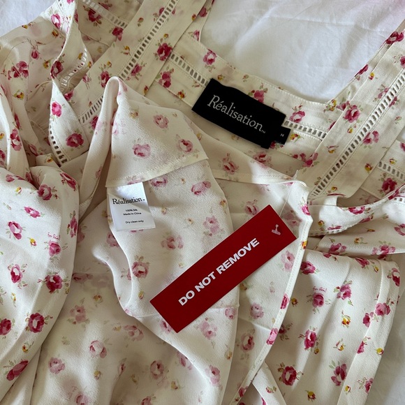 Realisation Par The Dharma Dress in Baby Rose - Picture 6 of 9